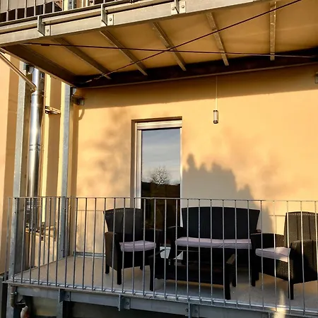 Hochwertige Mit 7qm Balkon, Netflix, Kaffeeautomat, Rainshower Bad