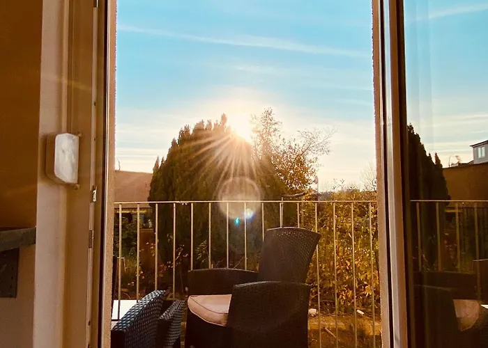 Hochwertige Mit 7qm Balkon, Netflix, Kaffeeautomat, Rainshower Bad